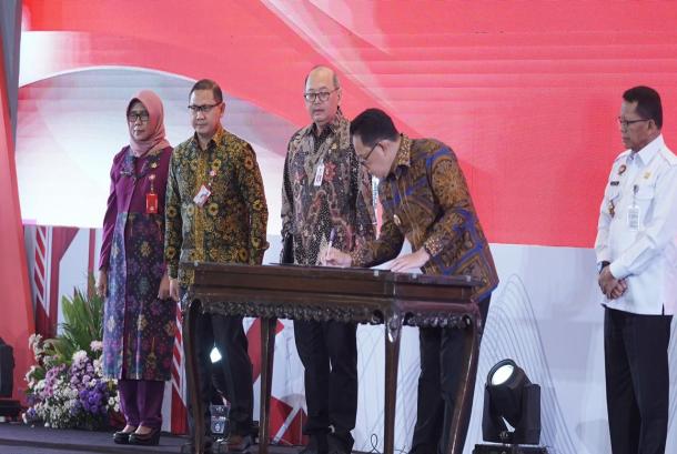 Kebijakan Sosial dan Publik Pemerintah Provinsi Jawa Timur 2025: Membangun Kesejahteraan yang Inklusif dan Berkelanjutan