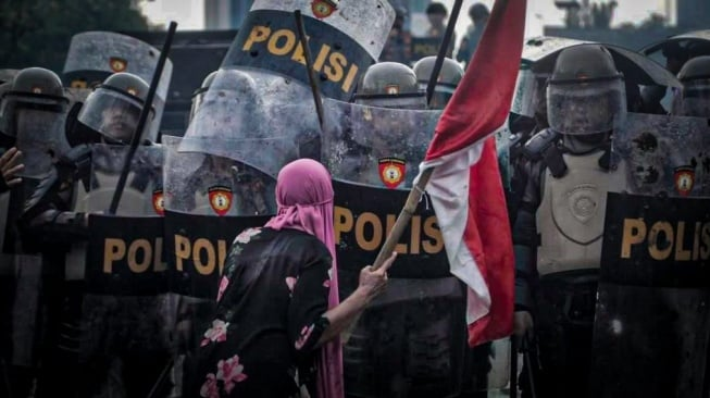 Kebijakan Publik Solusi atau Beban: Panduan Lengkap untuk Gen Z Indonesia 2025