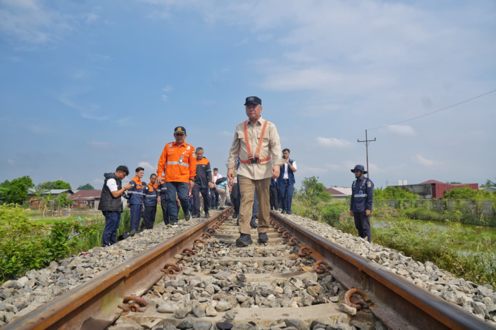 Update Bencana Sumatera: Menhub Dudy Tangani Infrastruktur Medan–Lhokseumawe dengan Cepat & Tanggap