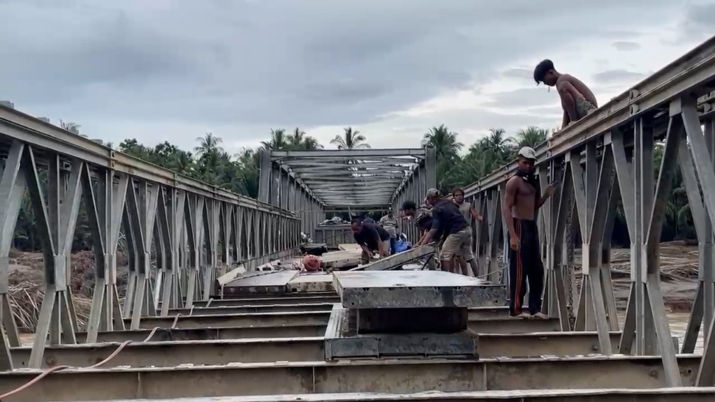 1666 Titik Rusak Sumatera: 72 Jalan Nasional & 31 Jembatan