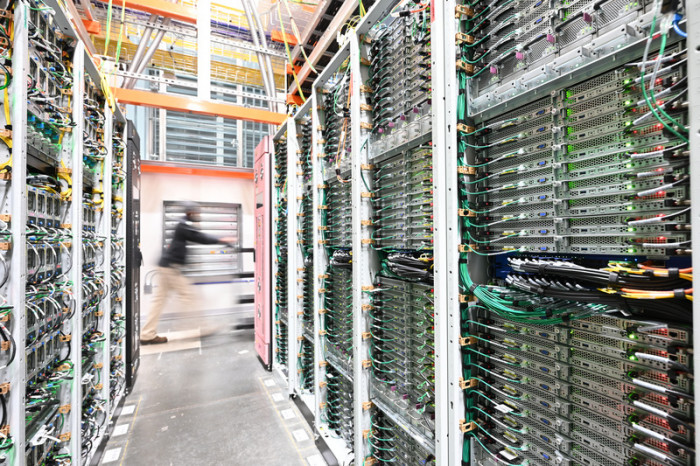 5 Prediksi Data Center AI Booming Investasi 2026