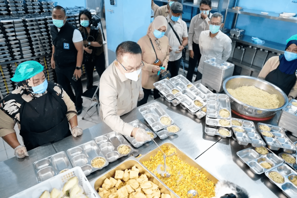 KSP Dudung Sidak Dapur MBG, Temukan Belatung dan Ancam Tutup SPPG