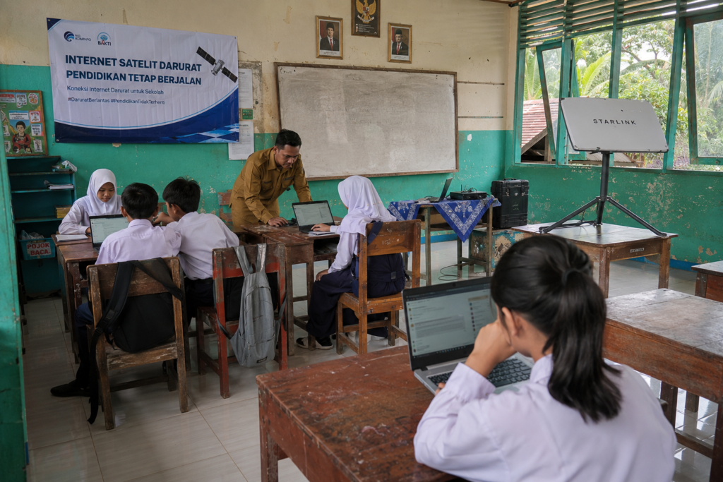 BAKTI Komdigi Jaga Internet Sangihe Saat Kabel Laut Putus