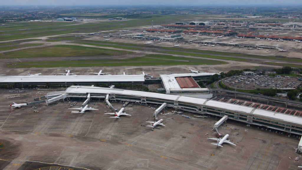 Bandara Soekarno-Hatta Diprediksi 1,91 Juta Penumpang saat Libur Sekolah 2026: Ini Antisipasi Lengkapnya 8 Bandara Soekarno-Hatta Diprediksi 1,91 Juta Penumpang saat Libur Sekolah 2026: Ini Antisipasi Lengkapnya