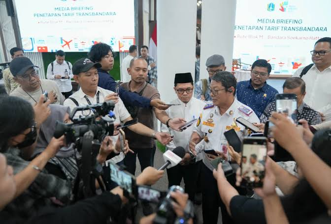 Tarif TransBandara Naik Jadi Rp15.000, PKS Sebut Tetap Termurah ke Bandara Soekarno-Hatta 2 Tarif TransBandara Naik Jadi Rp15.000, PKS Sebut Tetap Termurah ke Bandara Soekarno-Hatta